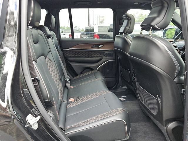 2025 Jeep Grand Cherokee Summit 4x4