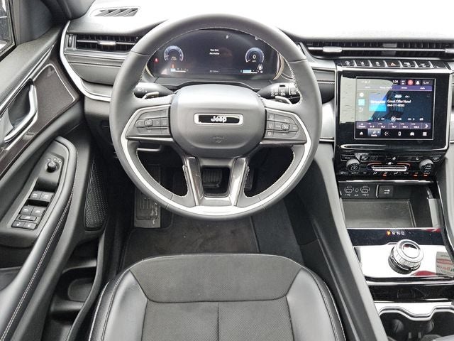 2023 Jeep Grand Cherokee L Altitude 4x4