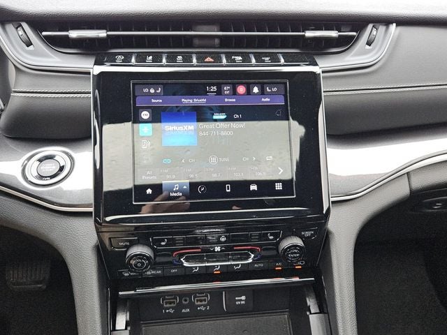 2023 Jeep Grand Cherokee L Altitude 4x4