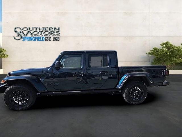 2025 Jeep Gladiator Nighthawk