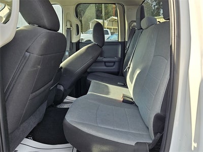 2024 RAM 1500 Classic SLT Quad Cab 4x2 6'4' Box