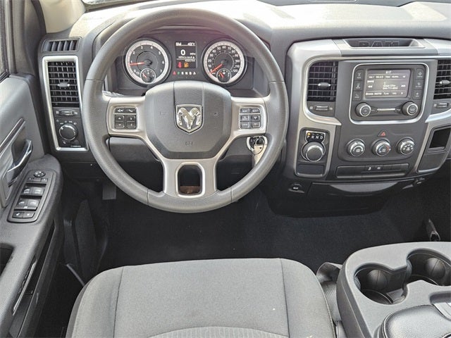 2024 RAM 1500 Classic SLT Quad Cab 4x2 6'4' Box