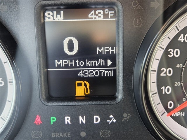 2024 RAM 1500 Classic SLT Quad Cab 4x2 6'4' Box