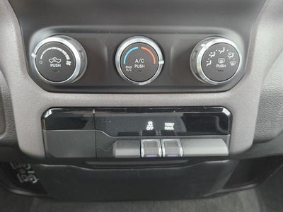 2022 RAM 1500 Big Horn Quad Cab 4x2 6'4' Box