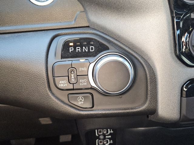 2025 RAM 1500 Tradesman Crew Cab 4x4 5'7' Box