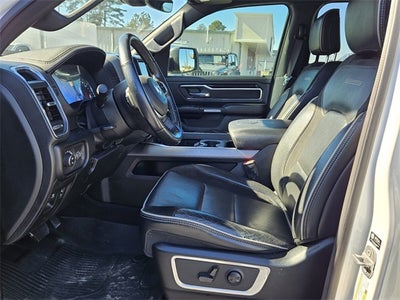 2022 RAM 1500 Laramie Crew Cab 4x4 5'7' Box