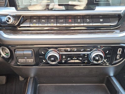 2022 GMC Sierra 1500 4WD Crew Cab Short Box Elevation