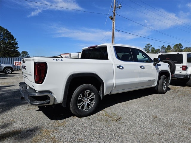 2025 GMC Sierra 1500 4WD Crew Cab Short Box SLT