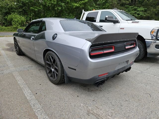 2016 Dodge Challenger 392 Hemi Scat Pack Shaker