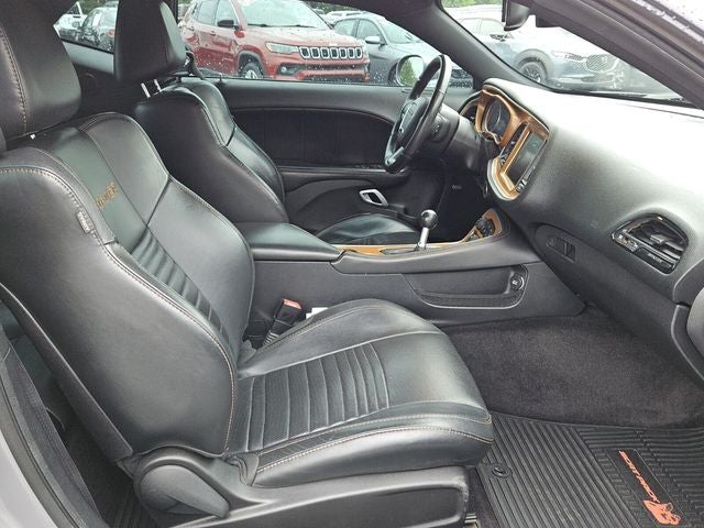 2016 Dodge Challenger 392 Hemi Scat Pack Shaker