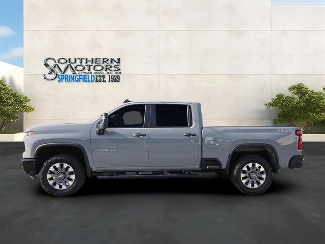 2025 Chevrolet Silverado 2500HD 4WD Crew Cab Standard Bed Custom