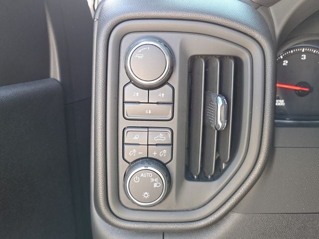 2025 Chevrolet Silverado 2500HD 4WD Crew Cab Standard Bed Custom