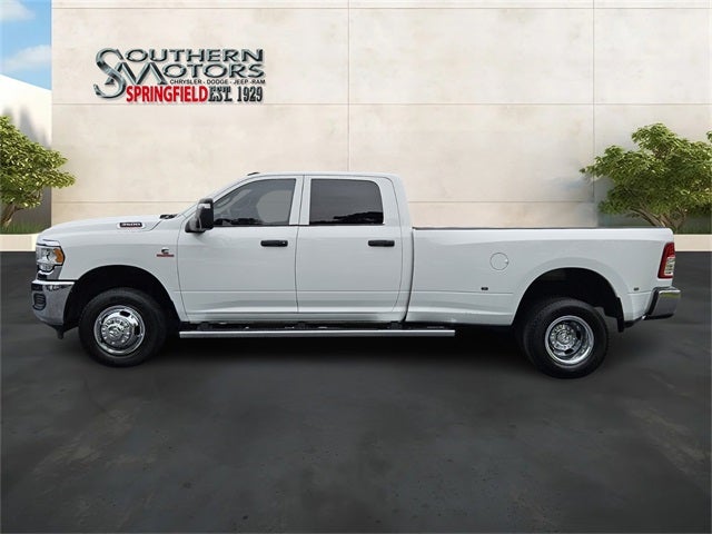 2023 RAM 3500 Tradesman Crew Cab 4x4 8' Box