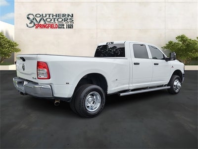 2023 RAM 3500 Tradesman Crew Cab 4x4 8' Box