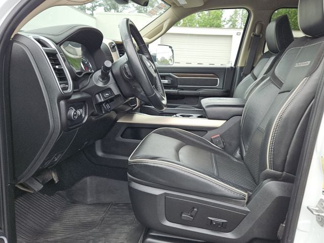 2022 RAM 2500 Laramie Crew Cab 4x4 6'4' Box