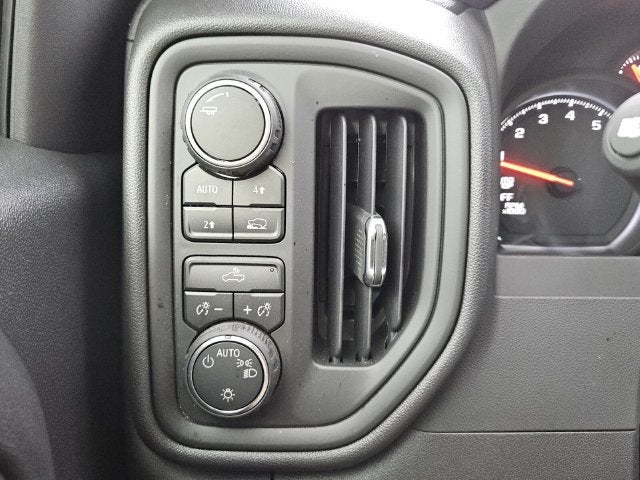 2025 Chevrolet Silverado 1500 4WD Crew Cab Short Bed Custom