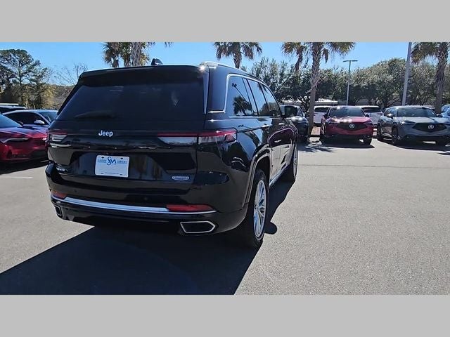 2022 Jeep Grand Cherokee Summit