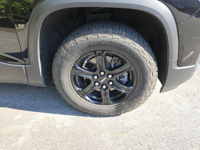 2022 GMC Acadia AT4