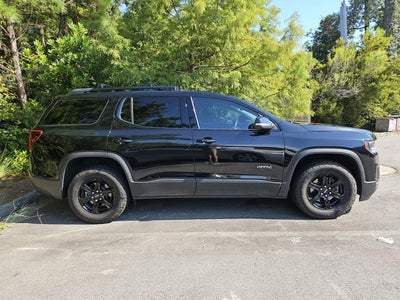 2022 GMC Acadia AT4