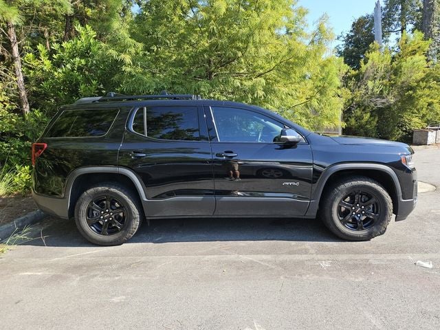 2022 GMC Acadia AT4