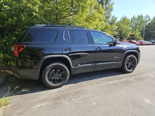 2022 GMC Acadia AT4