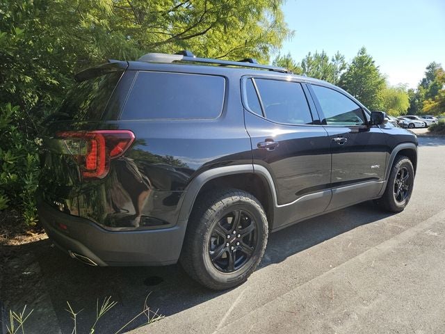 2022 GMC Acadia AT4