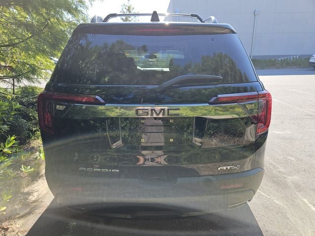 2022 GMC Acadia AT4