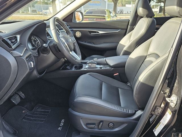 2024 INFINITI QX50 LUXE