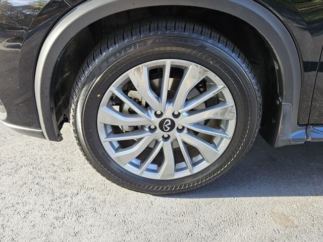 2024 INFINITI QX50 LUXE