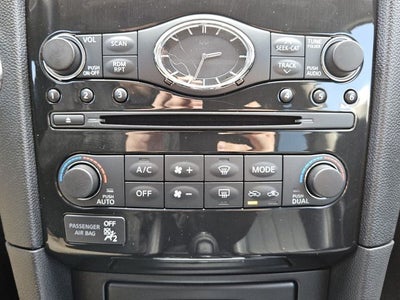 2017 INFINITI QX70 Base