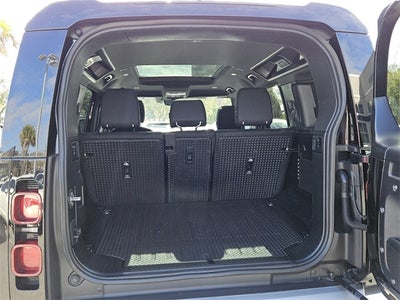 2025 Land Rover Defender 110 S