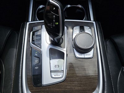 2022 BMW 7 Series 740i