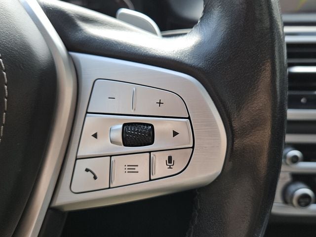 2022 BMW 7 Series 740i