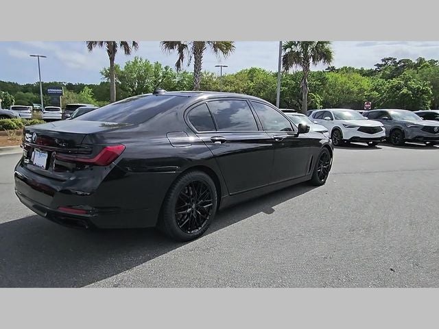 2022 BMW 7 Series 740i