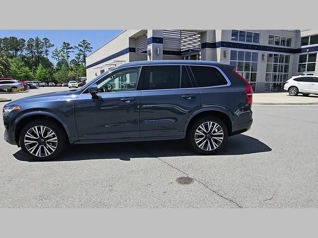 2022 Volvo XC90 T5 Momentum