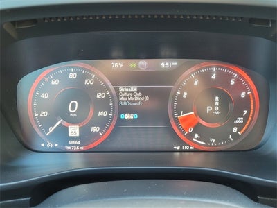 2021 Volvo XC40 Momentum