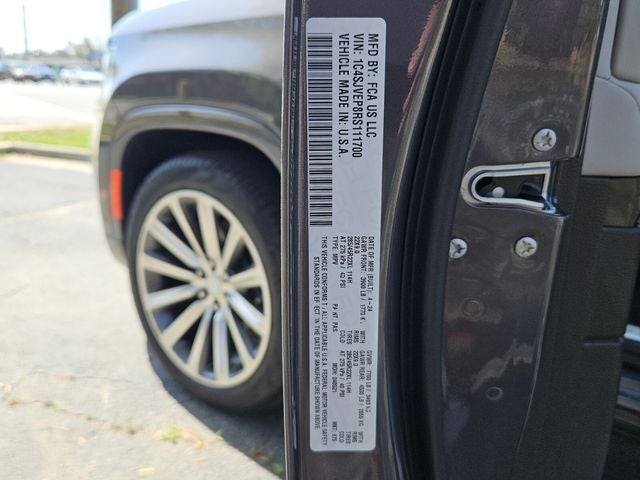 2024 Jeep Grand Wagoneer Base