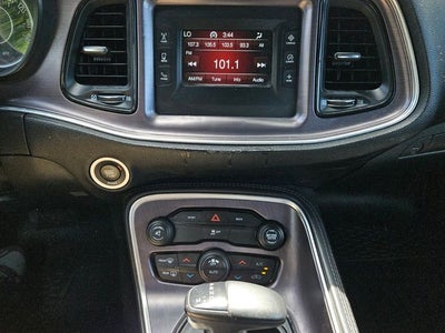 2016 Dodge Challenger SXT