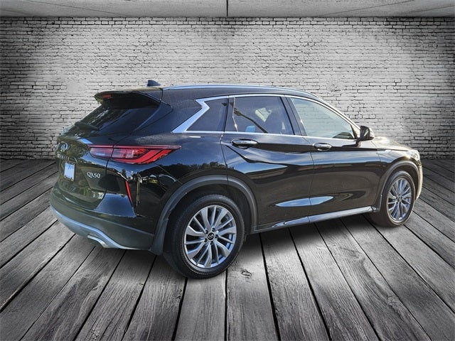 2024 INFINITI QX50 LUXE