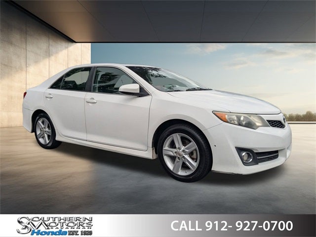 2014 Toyota Camry SE