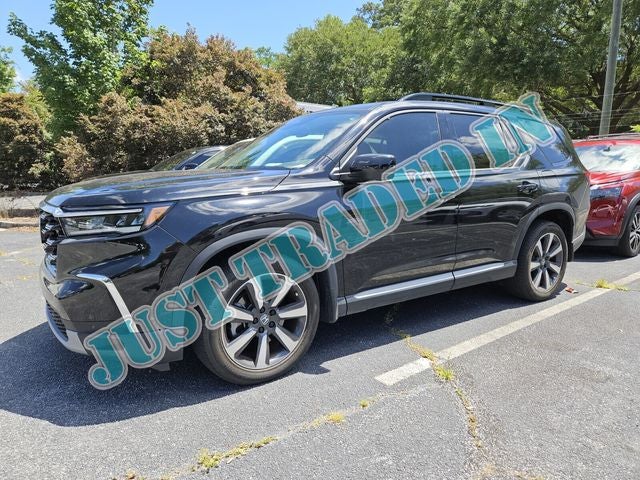 2025 Honda Pilot Touring AWD's photo