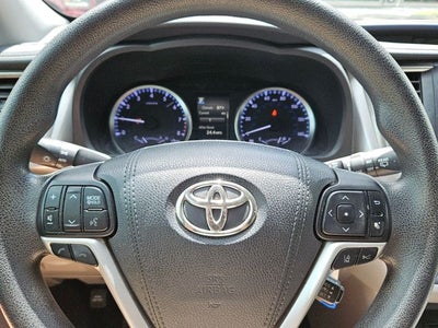 2017 Toyota Highlander LE
