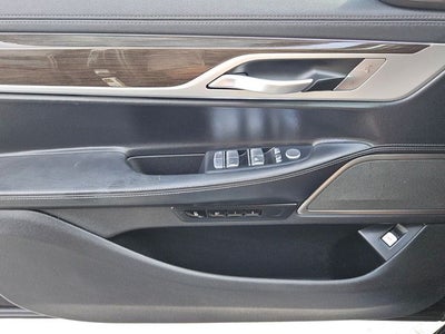 2022 BMW 7 Series 740i